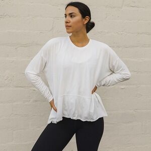 Lululemon Ease of Mind Long Sleeve Top Womens 6 White Tee Pullover Boxy Fit‎